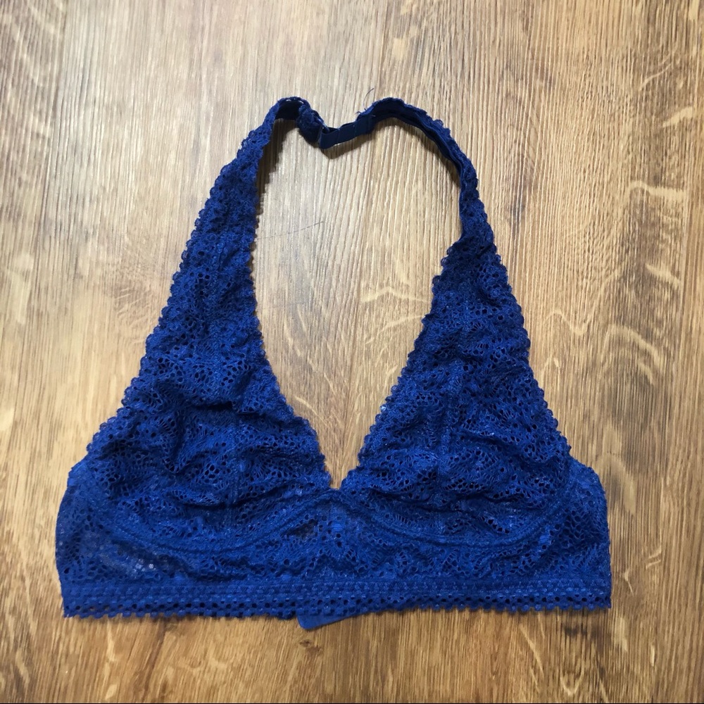 VICTORIA’S SECRET BRALETTE